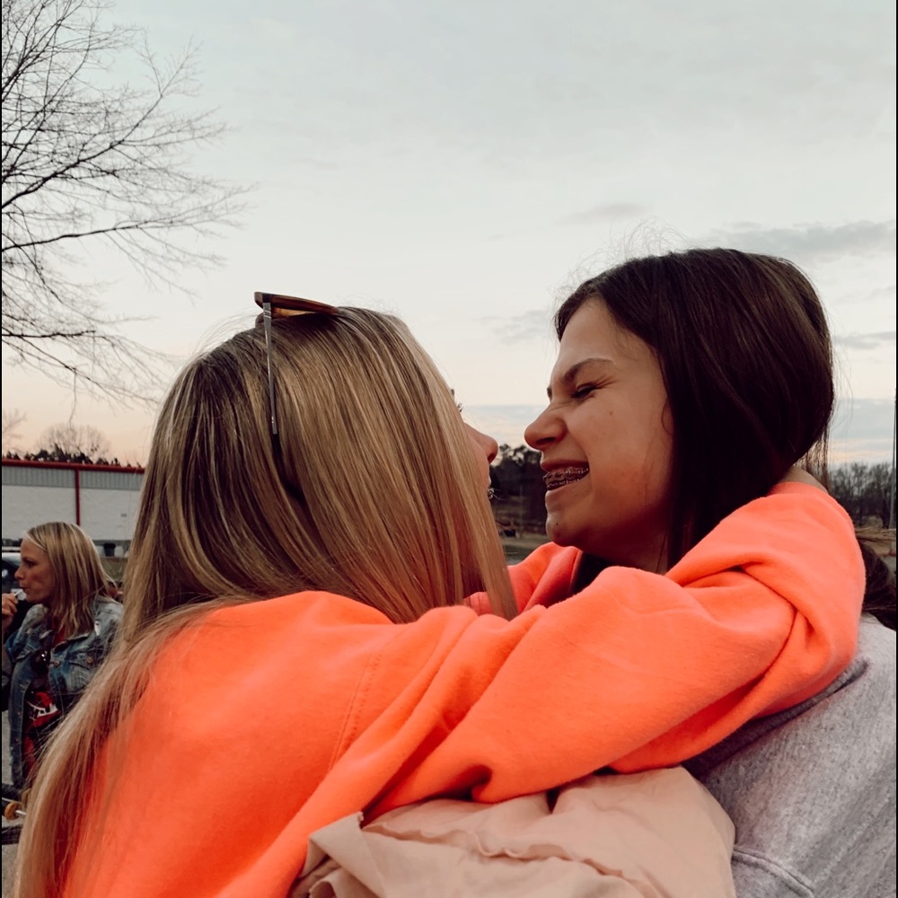 Meet your Posher, Zella